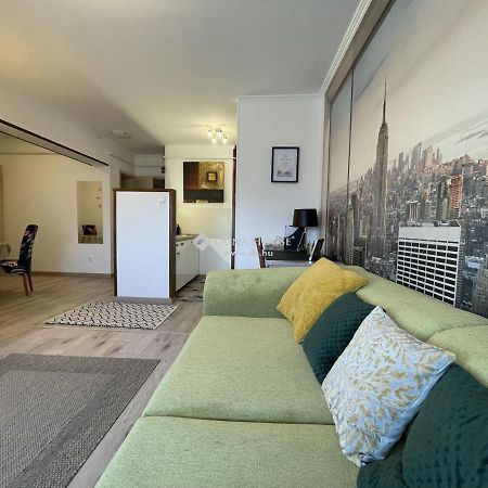 Ybs Apartman Daire Zalaegerszeg Dış mekan fotoğraf