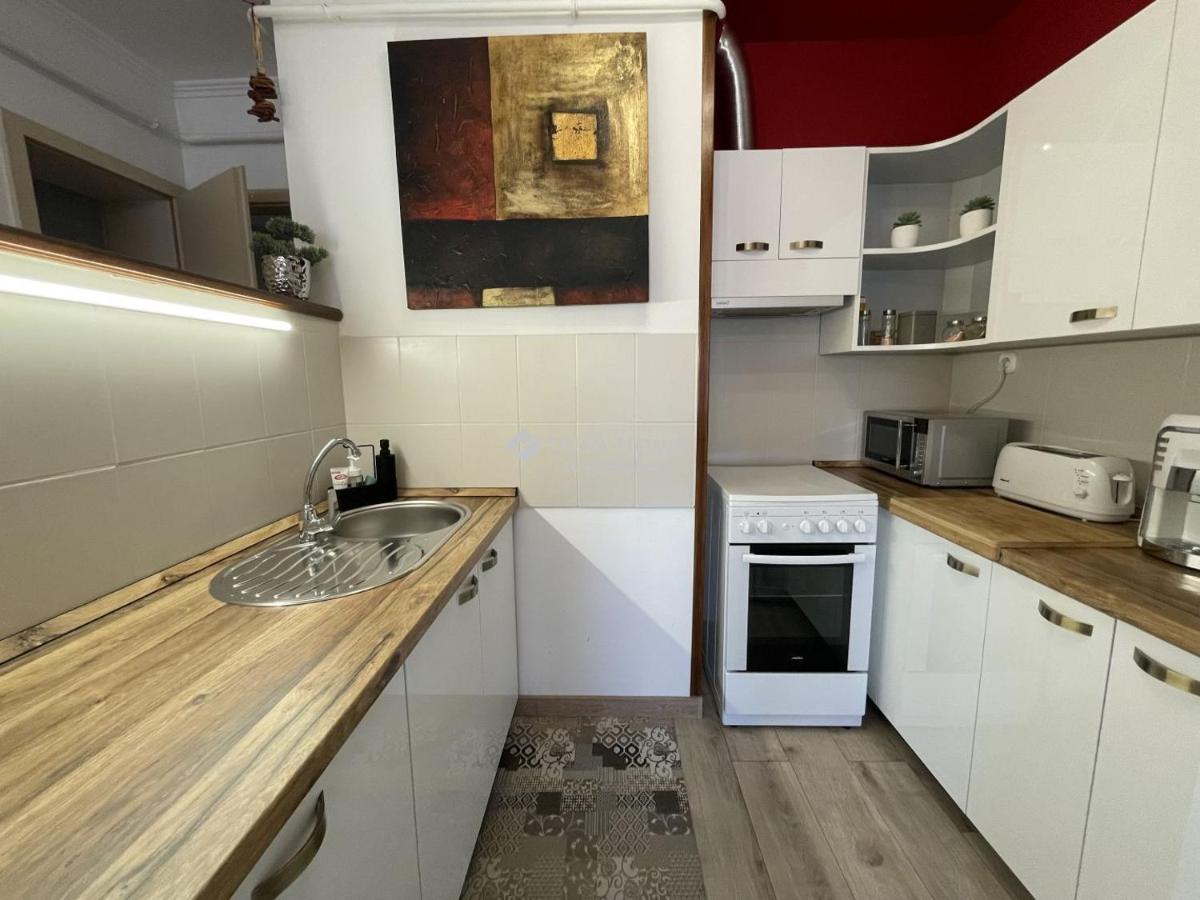 Ybs Apartman Daire Zalaegerszeg Dış mekan fotoğraf